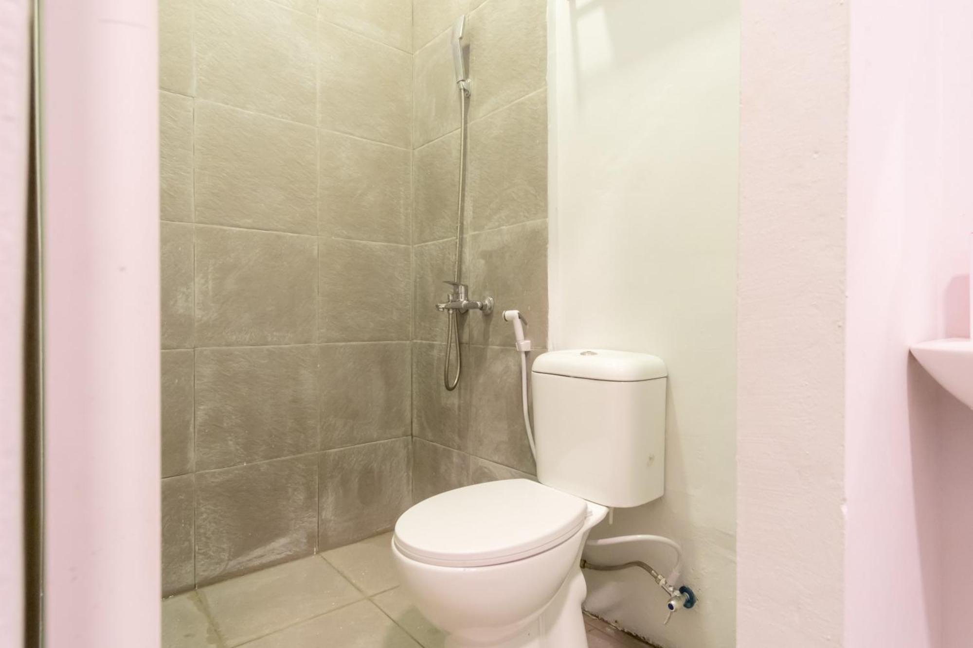 Hotel O Metropolitan Homestay Near Komplek Asia Megamas เมดาน ภายนอก รูปภาพ