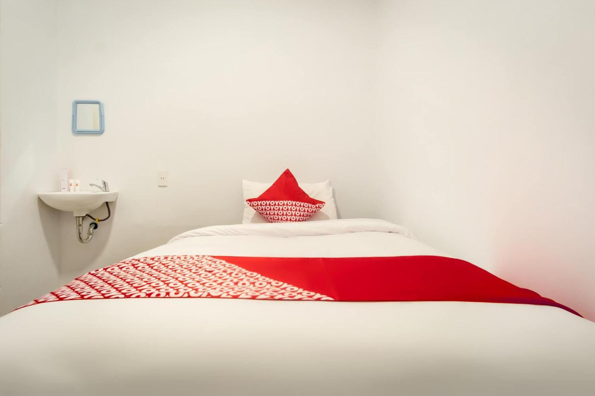 Hotel O Metropolitan Homestay Near Komplek Asia Megamas เมดาน ภายนอก รูปภาพ